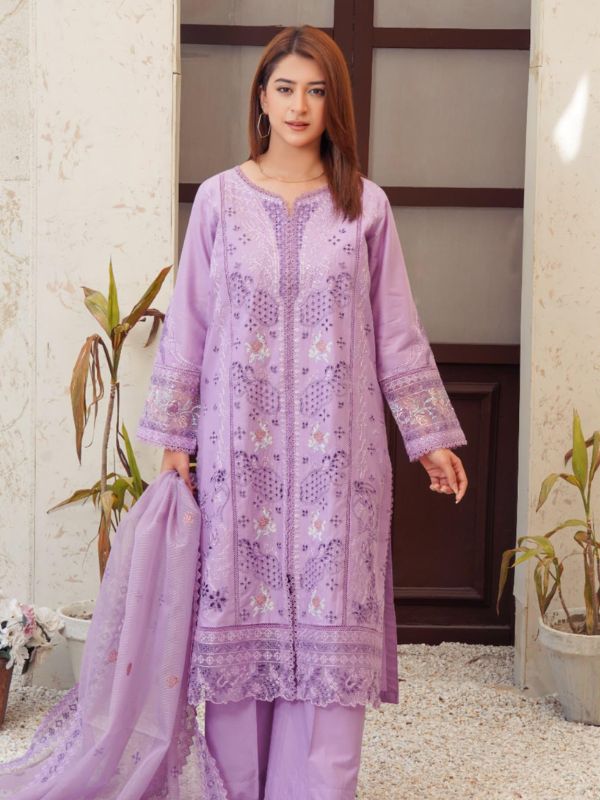 Pastel Lilac Embroidered Chikankari Ensemble
